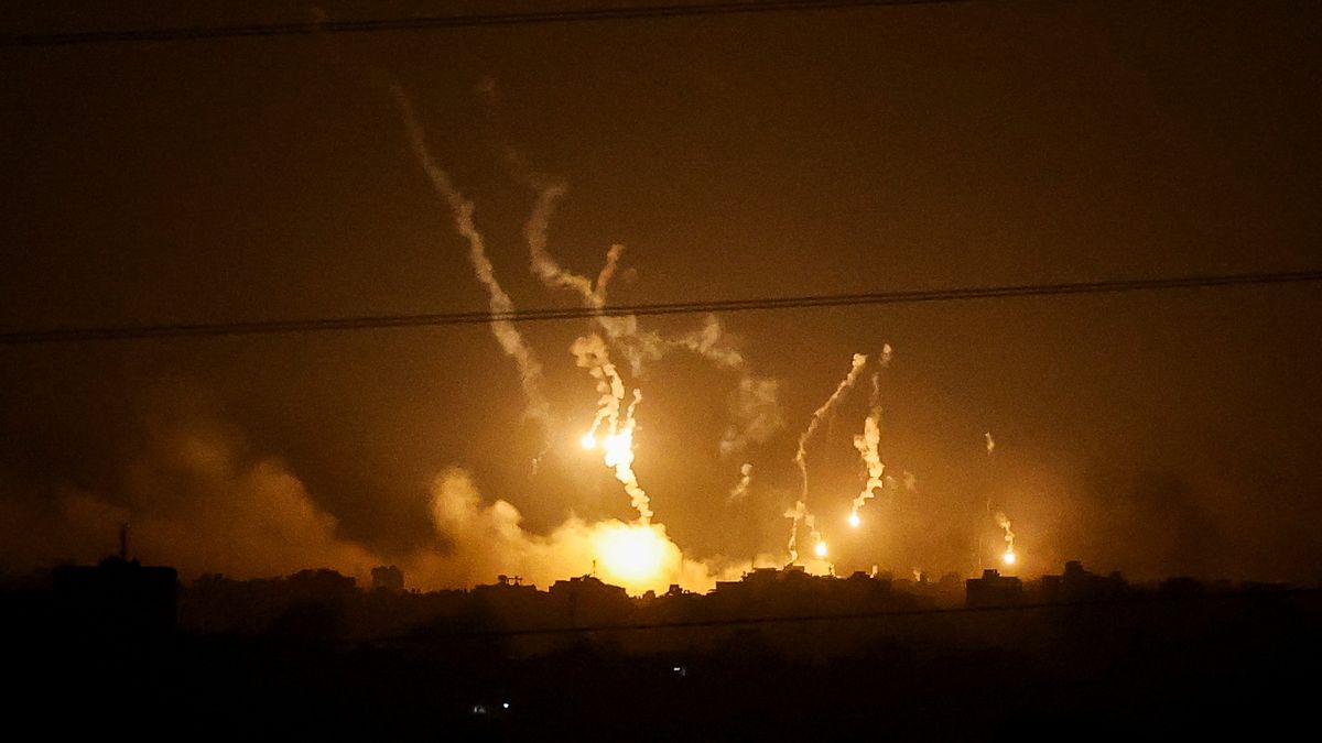 Izraelská raketa zabila v Libanonu čtyři lidi. Hizballáh v odvetě vypálil na město u hranic